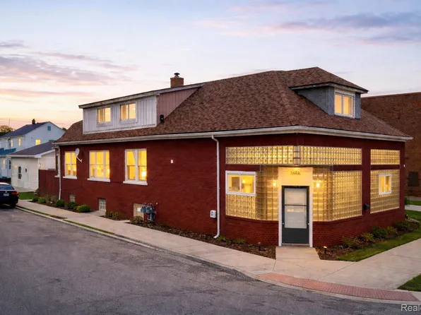 11603 Klinger St, Hamtramck, MI 48212