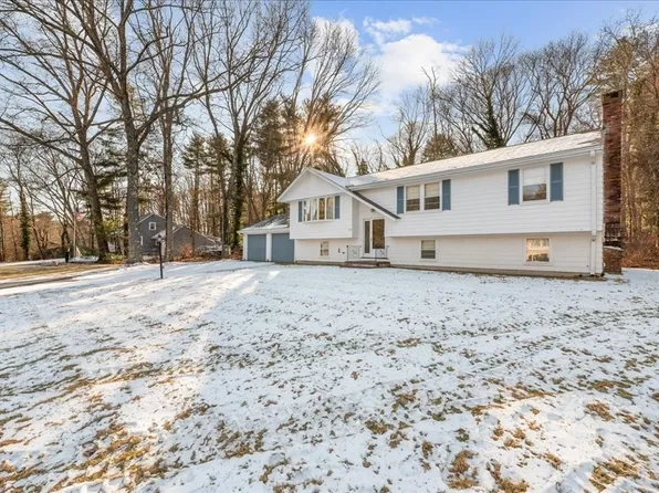 149 Laurie Ln, Hanover, MA 02339