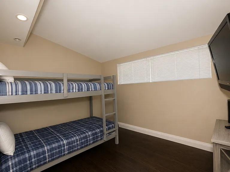 5763 Baja Dr — Photo 15