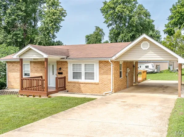 5 Richardson Dr, Union, MO 63084