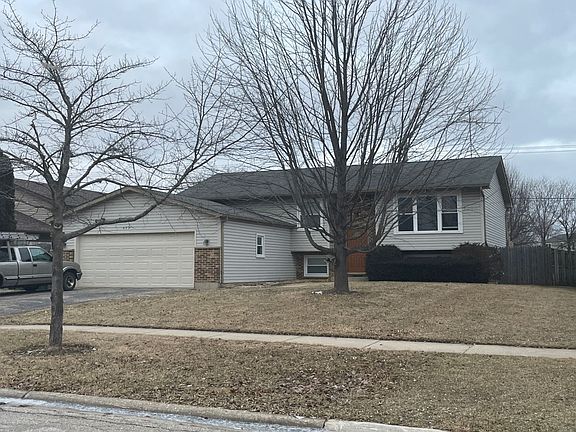 2nd image of 475 Bristol Ln