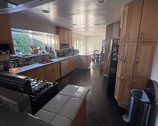 5th image of 14151 Chandler Blvd
