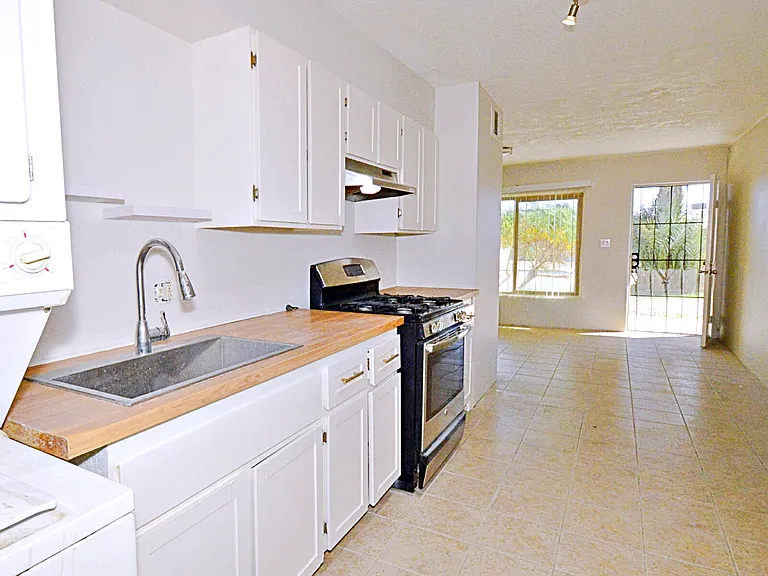 43145 Kenya Dr #A — Photo 5