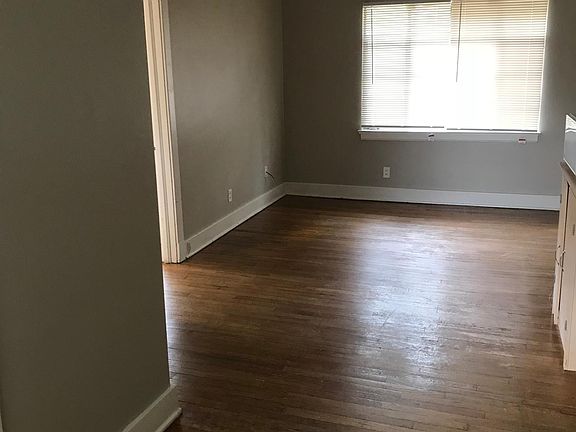 4th image of 607 W Taft St APT 4