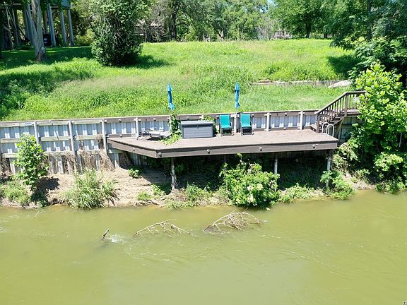 2nd image of 38 E Hampton LOT 25
