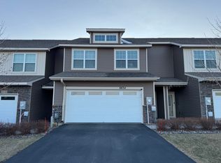 8834 Granite Ct, Woodbury, MN 55129