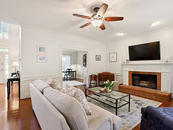 5th image of 4403 Windsor Oaks Cir