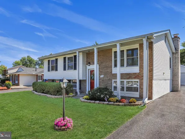 115 W Church Rd, Sterling, VA 20164