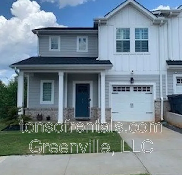 34 Galley Ln — Photo 1