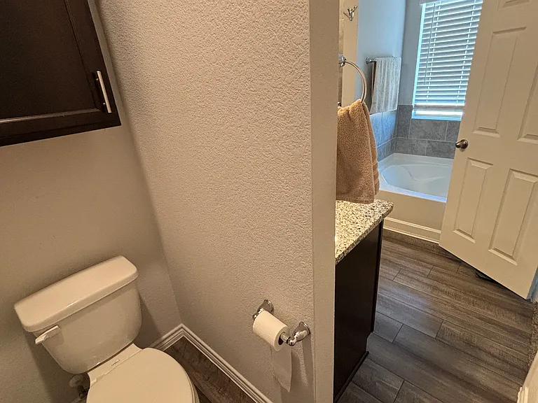 1852 Caponier St — Photo 12