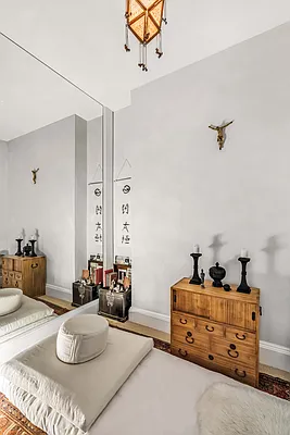 Sold by Sotheby's International Realty | media 19