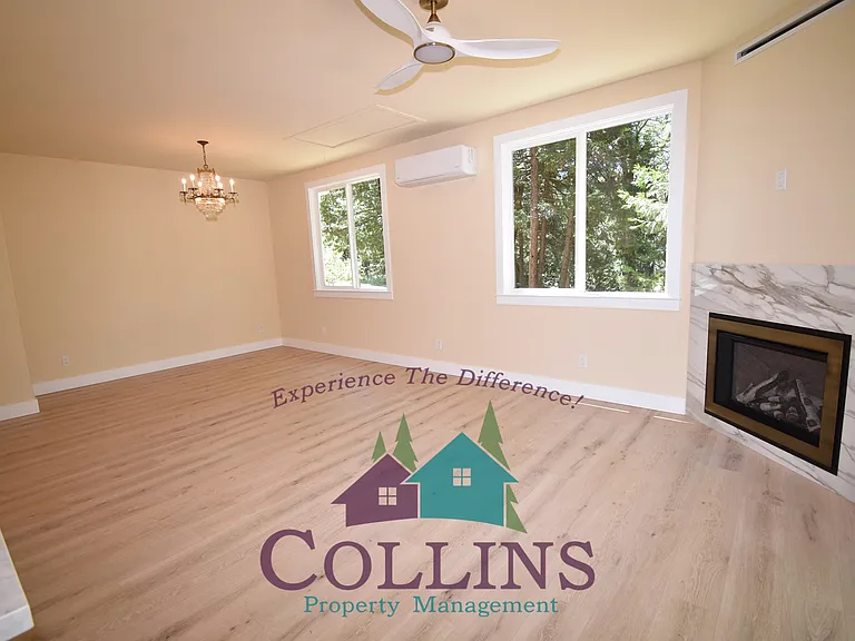 14048 Honeysuckle Way — Photo 6