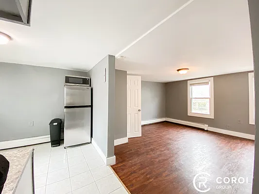 Rented by Coroi Corp | media 14