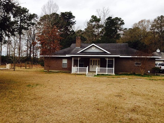 2nd image of 1102 Cedar Ln