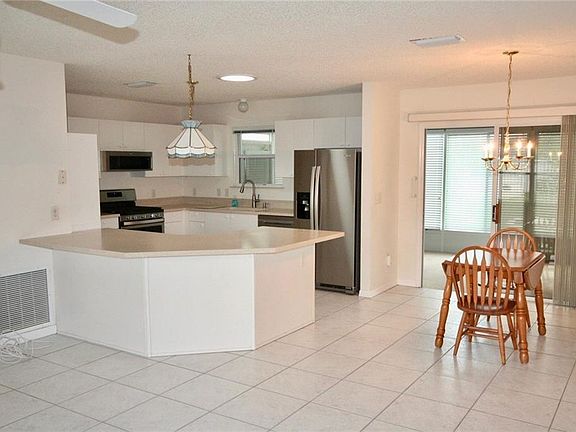 5th image of 1222 Ballesteros Dr