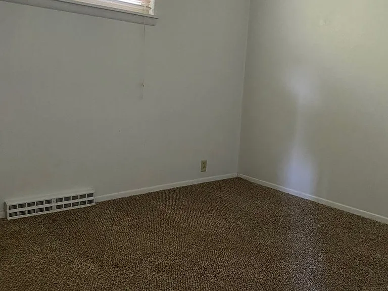 711 Murphy Dr — Photo 15