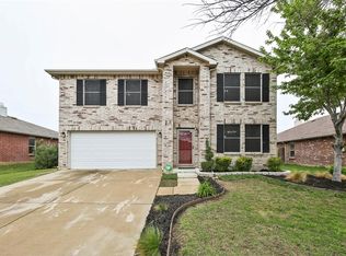 817 Wild Prairie Dr, Arlington, TX 76002