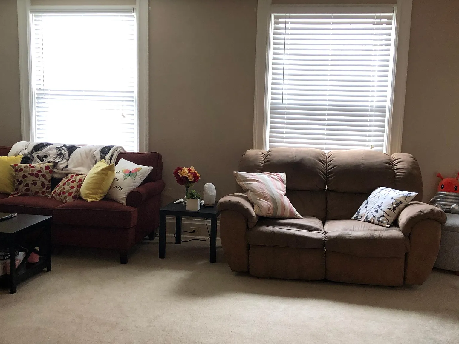 1148 Greenfield Ave — Photo 3