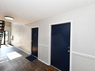 Avery, Louisville, KY 40218