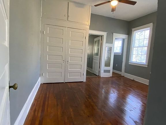 4th image of 2724 Hillcrest Ave #2724