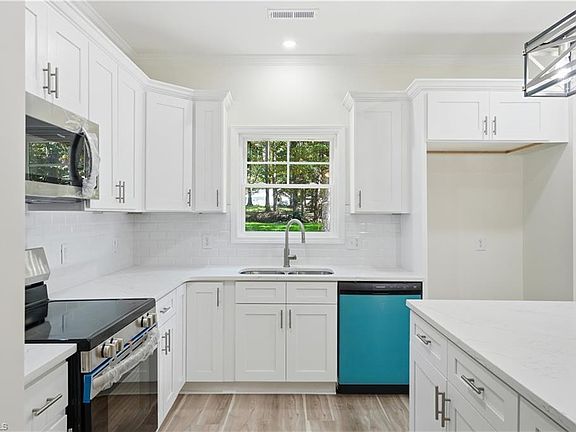 5th image of 2881 Kiser Rd