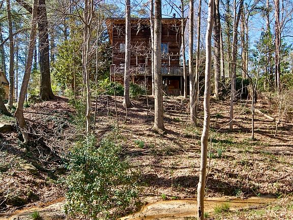 2nd image of 4019 Tall Pine Dr