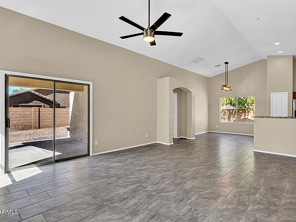 3rd image of 22363 E VIA DEL PALO --