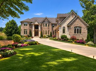 7 Preston Ct, Lincolnshire, IL 60069