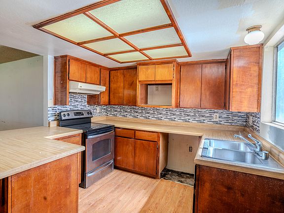 3rd image of 278 N Berry Road
