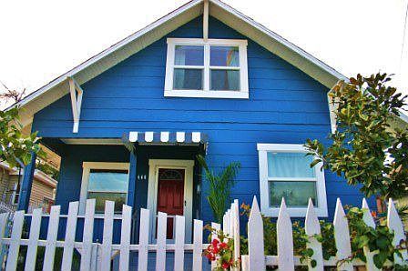White picket fence!