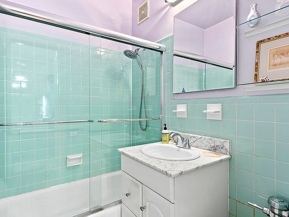 5th image of 120 W 78th St APT 3D