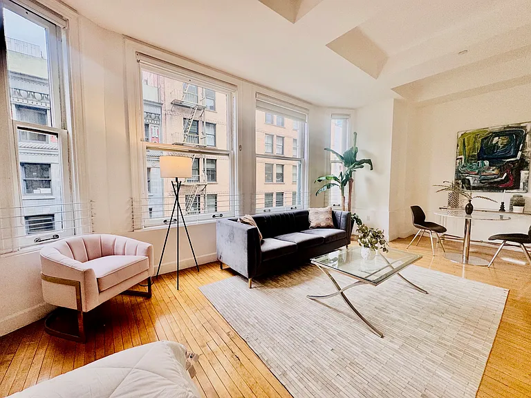 HWH Luxury Living — Photo 62