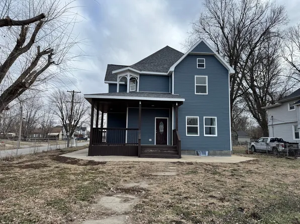 652 S Odell Ave, Marshall, MO 65340