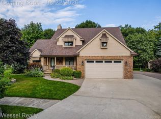 12211 Mentz Dr, Romeo, MI 48065