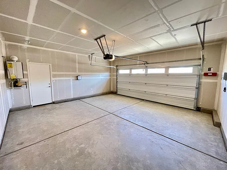 754 Tamarack Ct — Photo 26