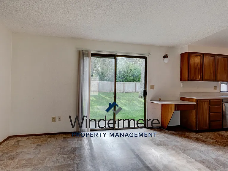 2268 Hastie Lake Rd — Photo 5
