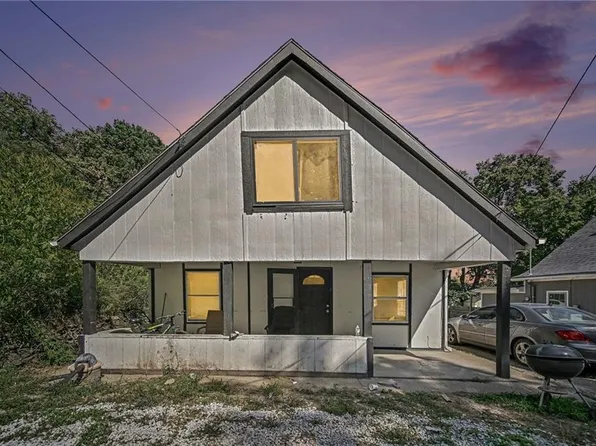 2449 S 12th Ter, Kansas City, KS 66103