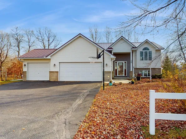4989 River Oaks Rd, Rockford, MN 55373