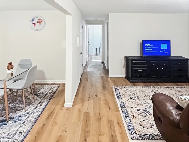 2405 W Elizabeth St — Photo 35