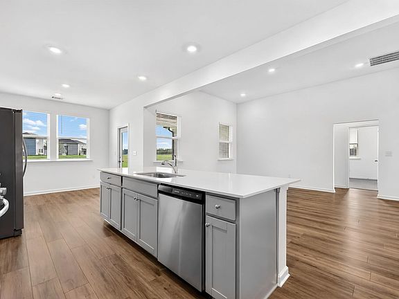 5th image of 114 Fern Creek Way