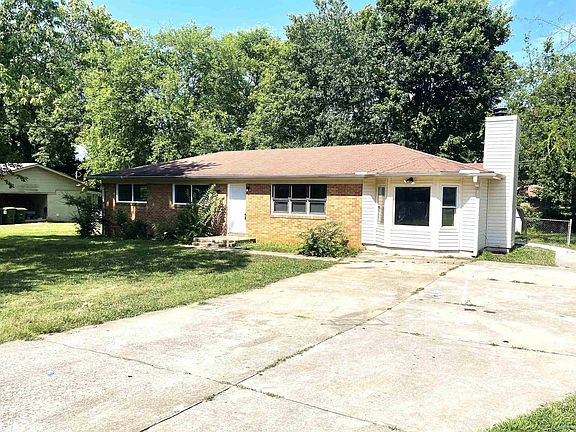 2nd image of 6411 Sheri Dr NW
