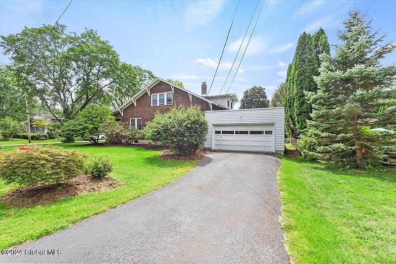 3rd image of 55 Campbell Avenue