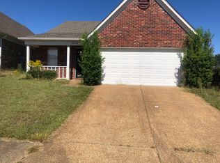 10152 Cross Valley Dr, Cordova, TN 38018