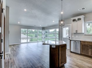 4223 Jeffers Rd #305, Eau Claire, WI 54703