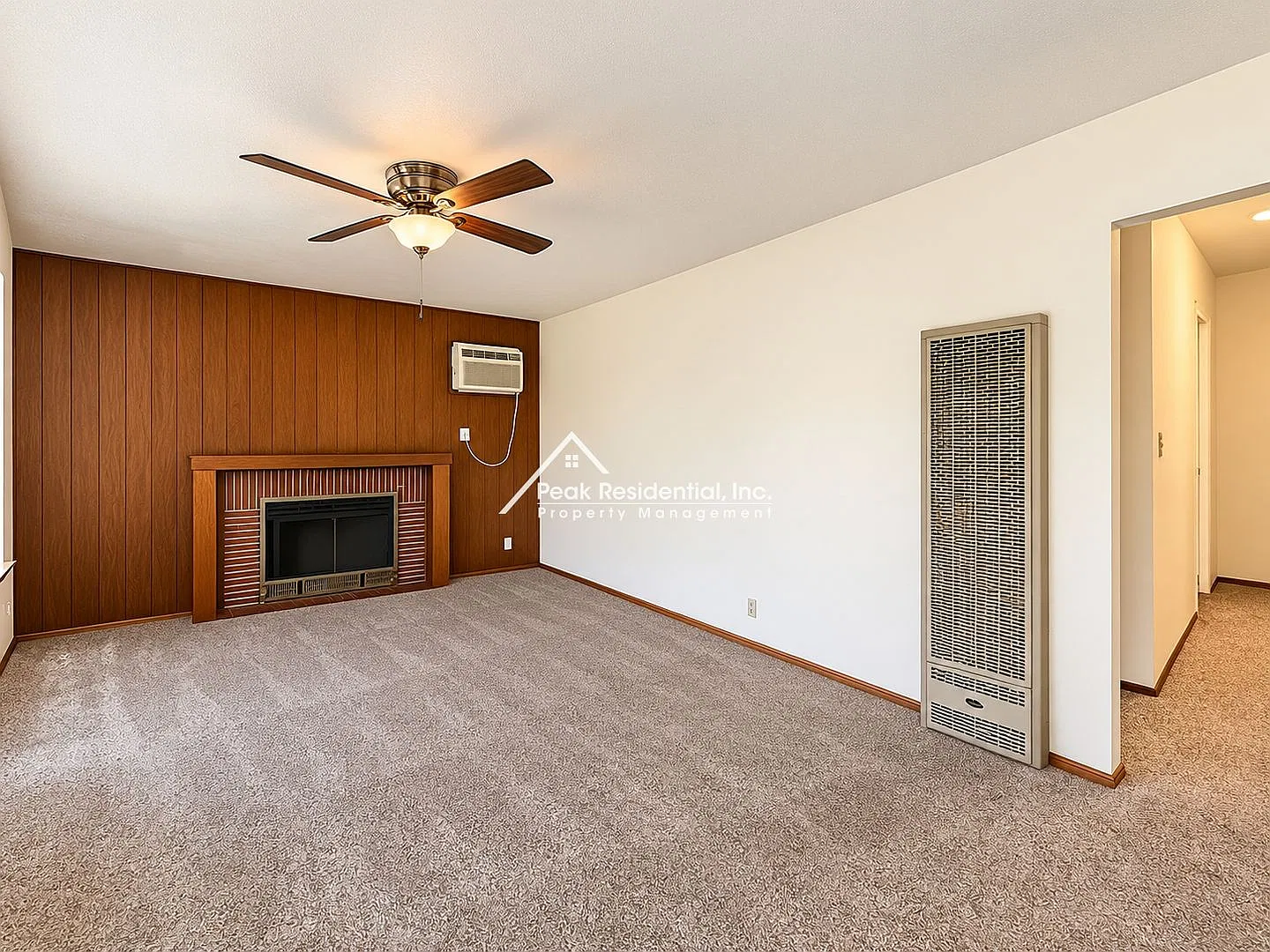 Charming Sacramento 3bd/1ba Home! — Photo 3