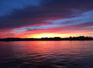 316 Ridgeway Dr, Brooklyn, MI 49230