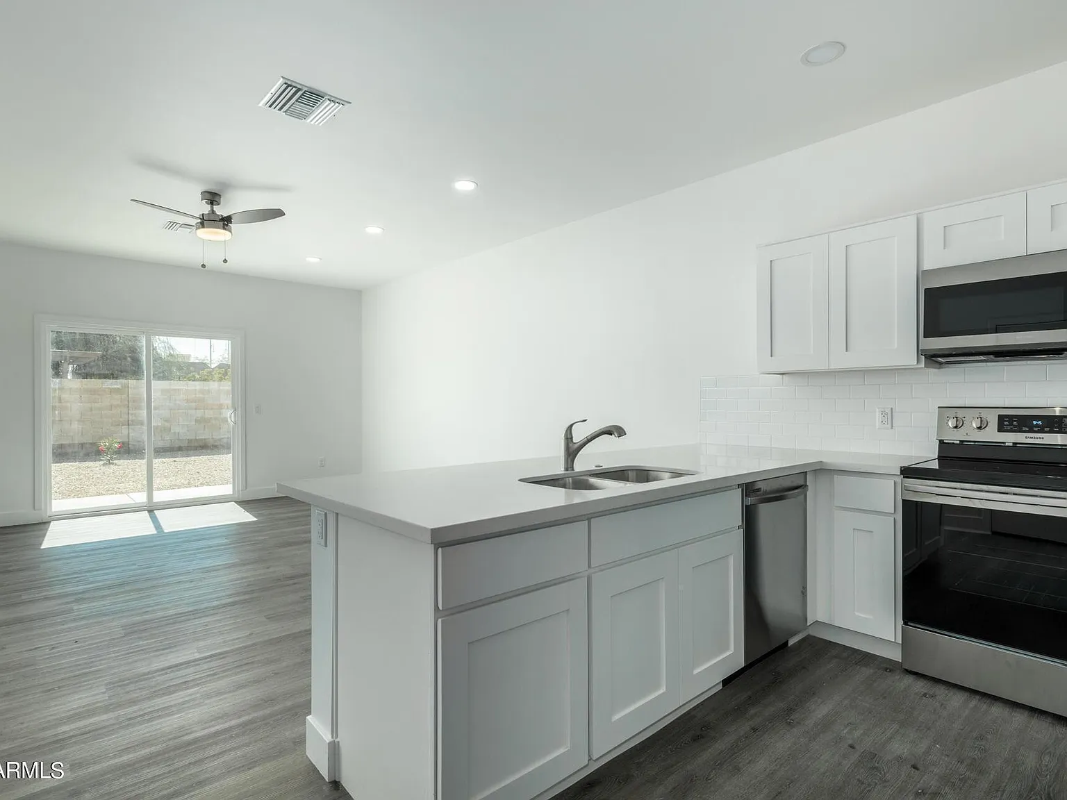 3 bed, 2.5 bath, 1500 sqft, $2,250 — Photo 3