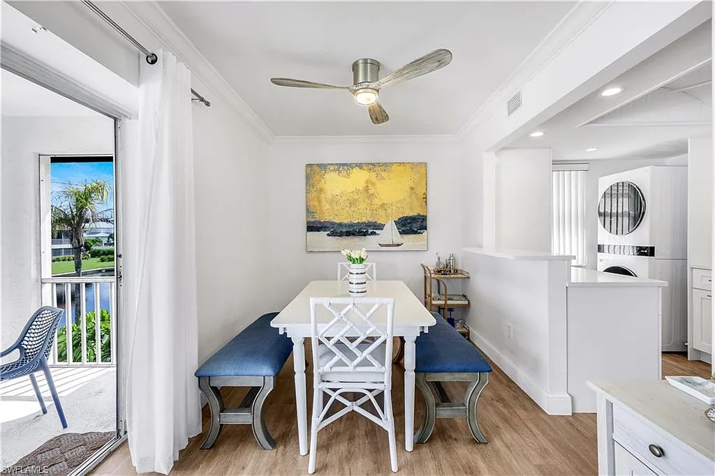 2 bed, 2.0 bath, 1062 sqft, $5,250 — Photo 4