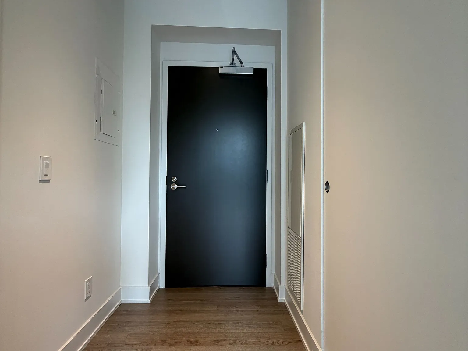 2 bed, $3,700 — Photo 2