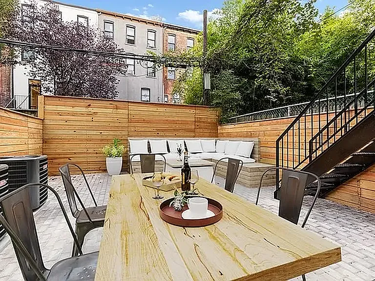 226 Macon St — Photo 16